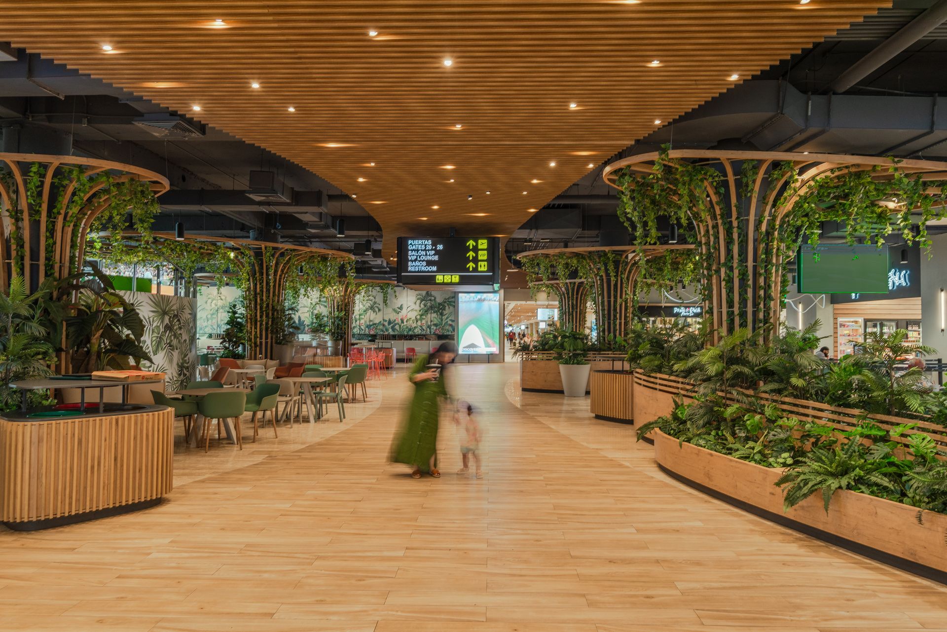 Proyecto Discorp | Food Court Aeropuerto Internacional Punta Cana | Foto: Daniel Vélez